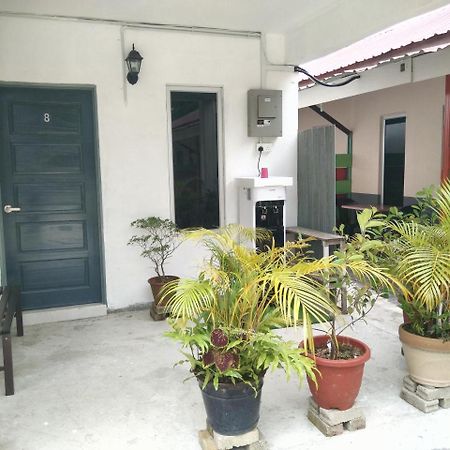 Niyaz Inn パンタイ・サナング エクステリア 写真